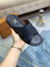 Picture of LV Slippers _SKU559983138111145